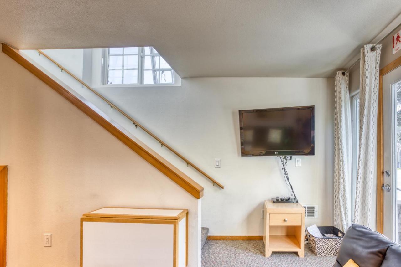 Beaches Inn | Orca Bay Townhouse Канън Бийч Екстериор снимка